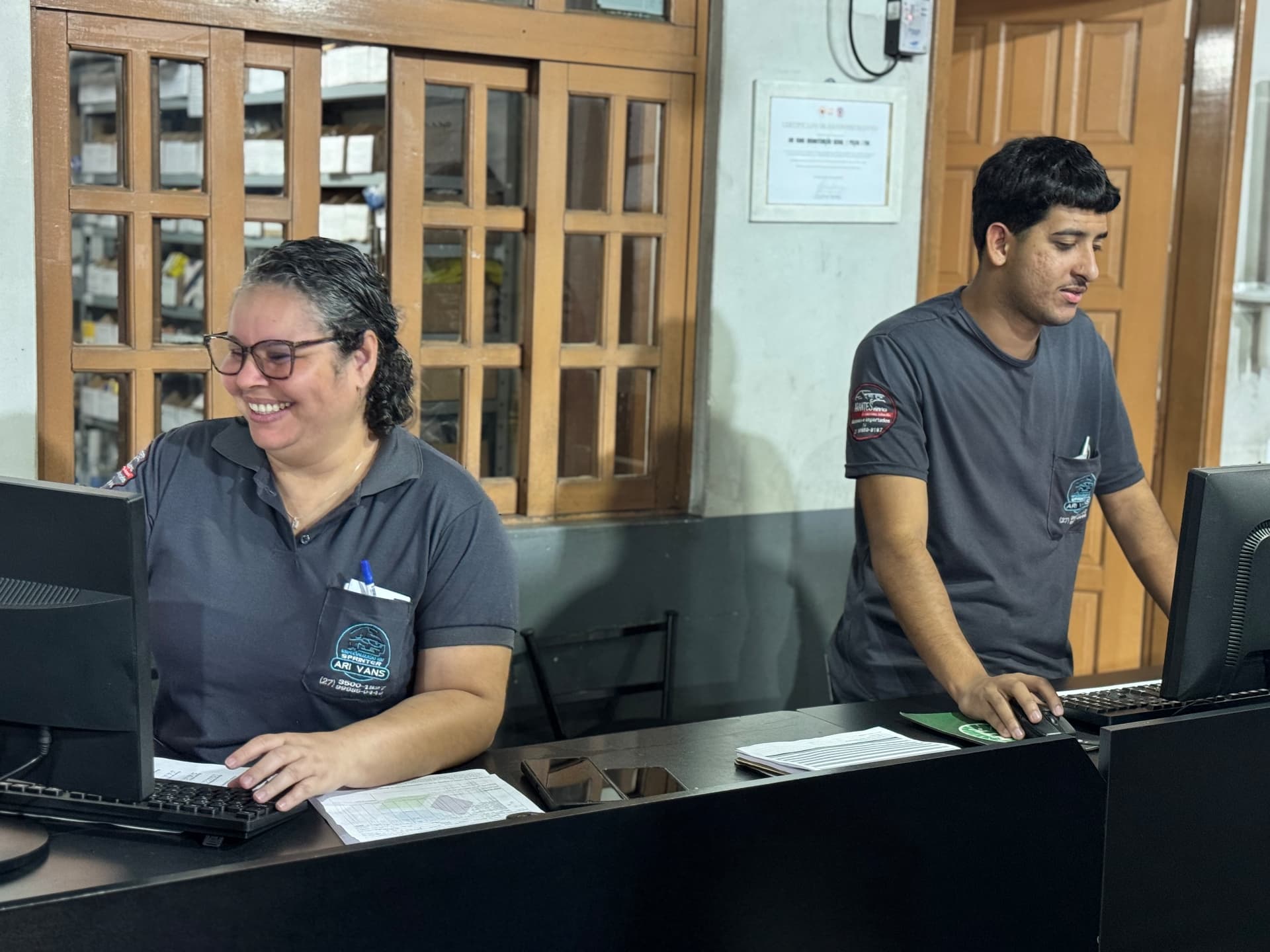 Atendimento na recepção da Ari Vans em Cariacica - ES